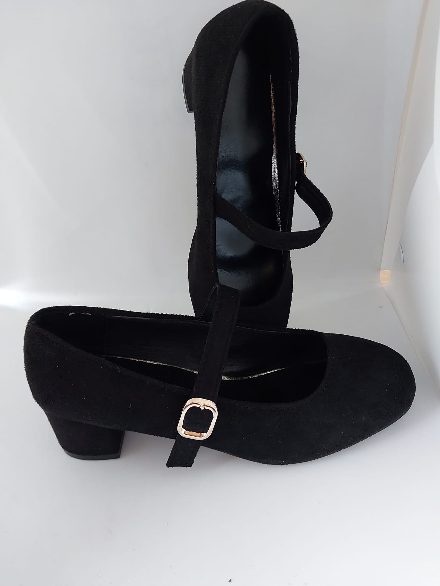 Escarpins femme noirs en cuir et velours – Image 3