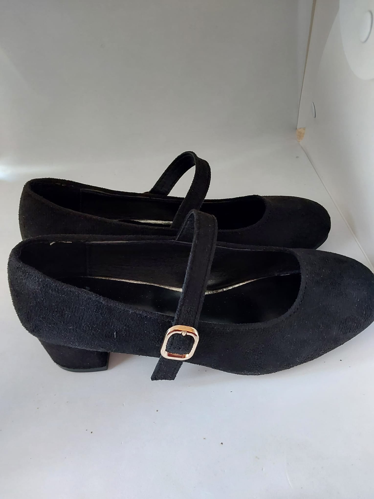 Escarpins femme noirs en cuir et velours